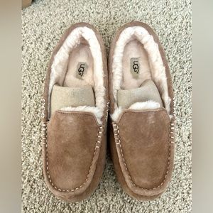 UGG Ansley Slippers Chestnut Women’s size 9